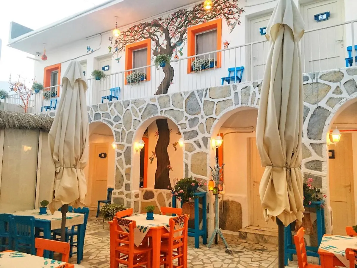 Bodrum Sade Pension 0*,